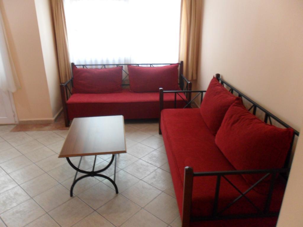 Club Arya Apart Hotel Gümbet Pokoj fotografie